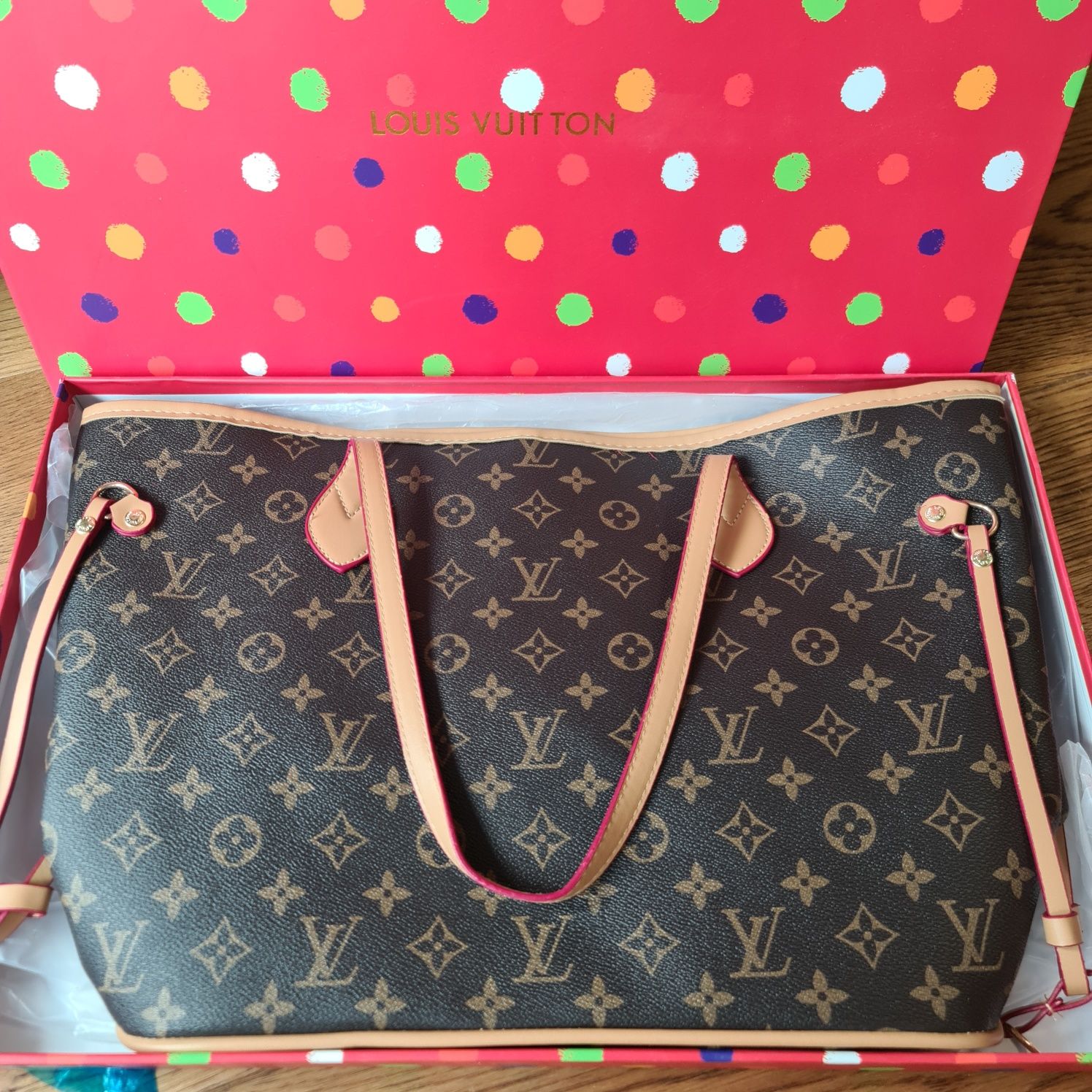 Neverfull Louis Vuitton monogram z pudełkiem