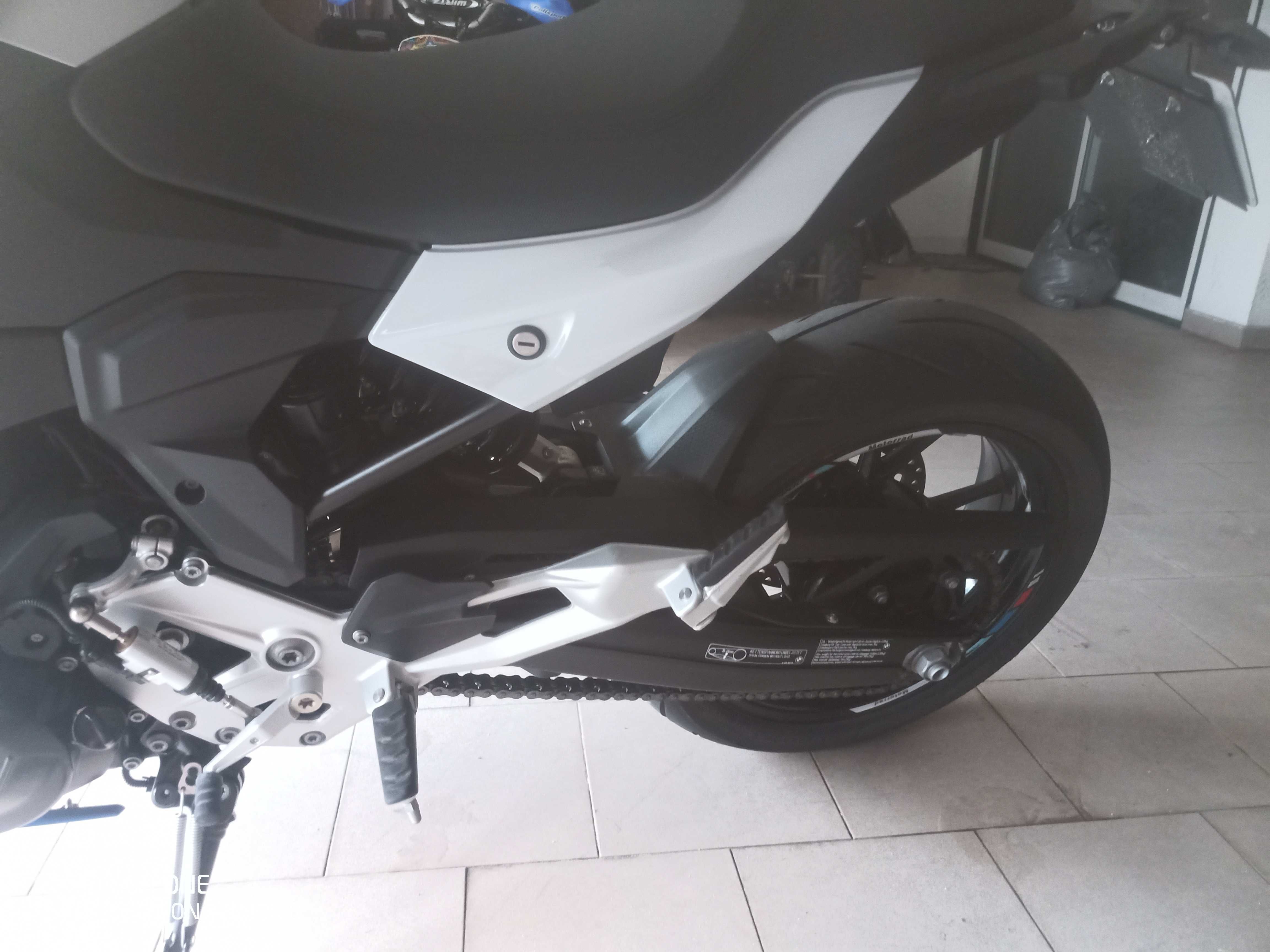 BMW F900r sport vendo ou troco