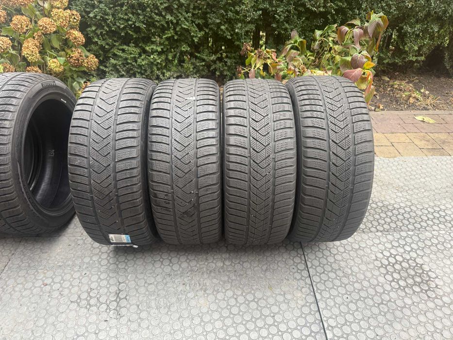 235-45 R18 98V Pirelli Winter Sottrozero 3 4шт