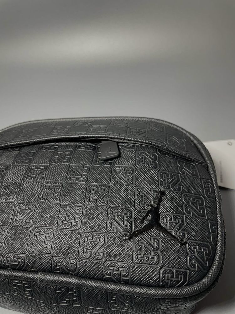 Jordan Monogran | Black | Месенджер