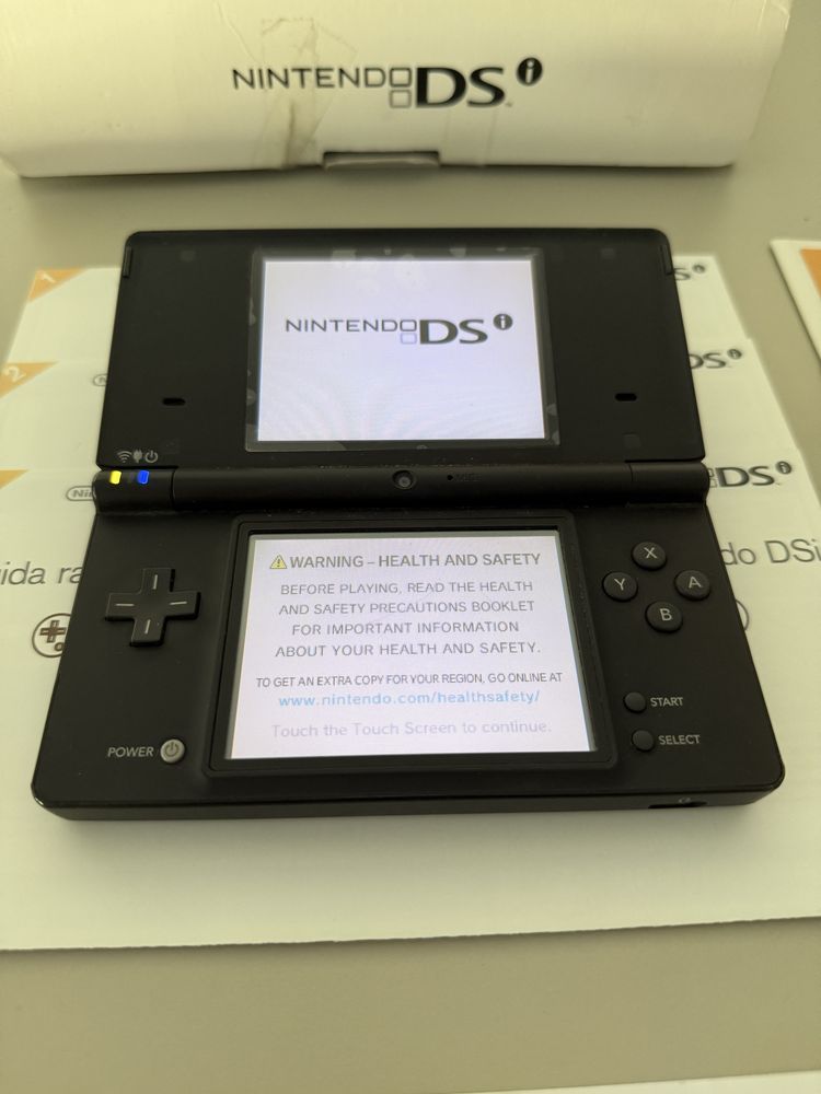 Nintendo dsi Preta com caixa e manuais