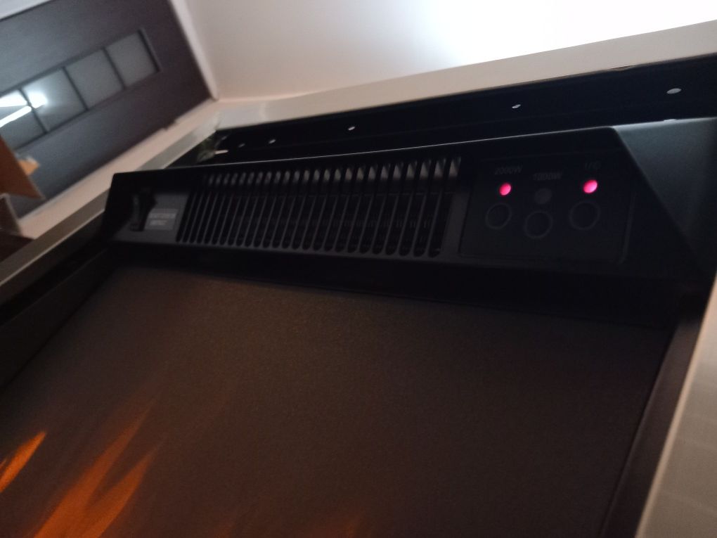 Kominek elektryczny Langham 2kW z efektem chromu