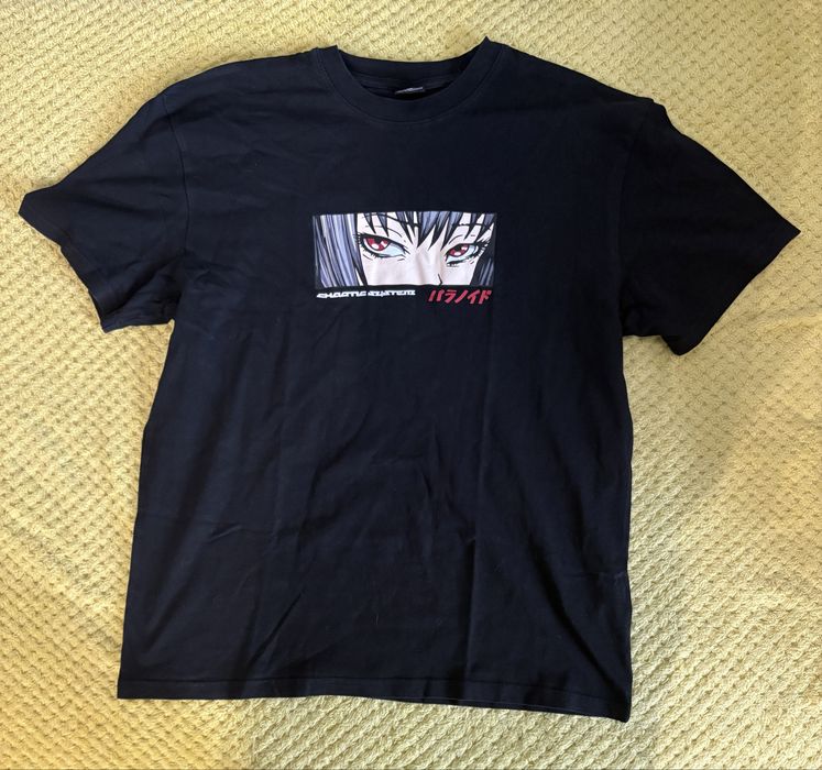 Czarna koszulka z nadrukiem