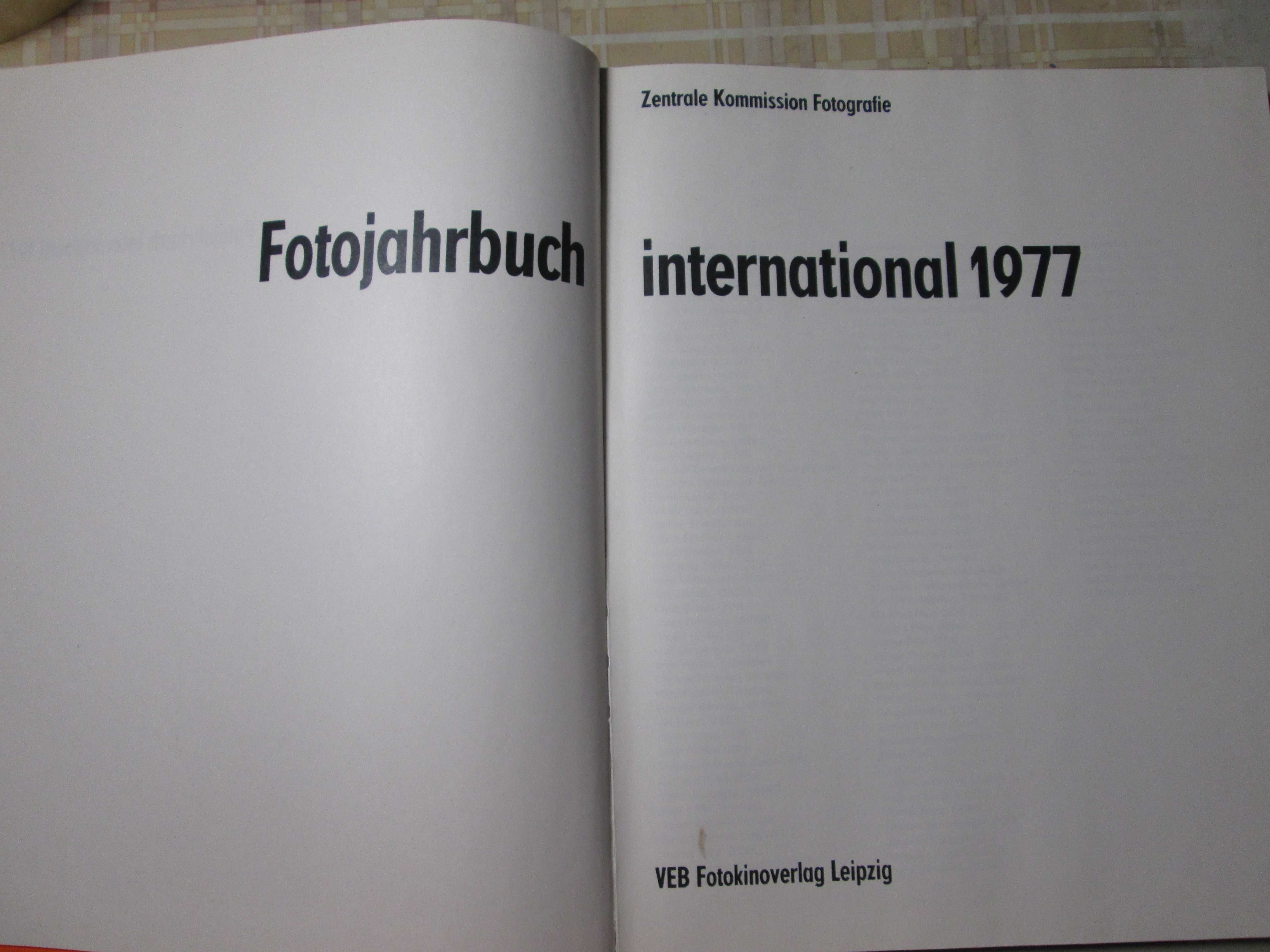 Книги фотоальбом Fotojahrbuch international, В.Михайловский