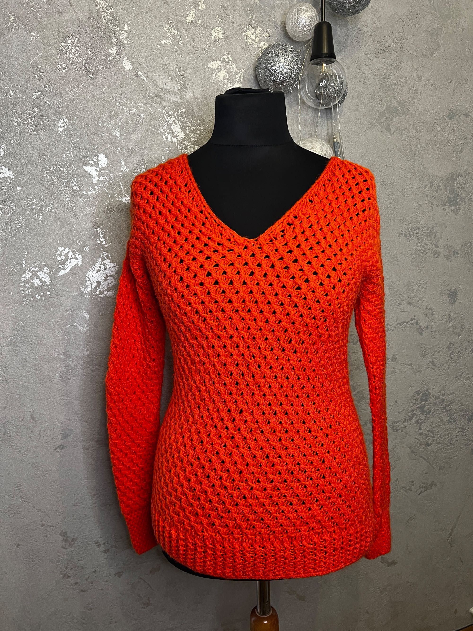 Sweter ażurowy w kolorze pomarańczowym