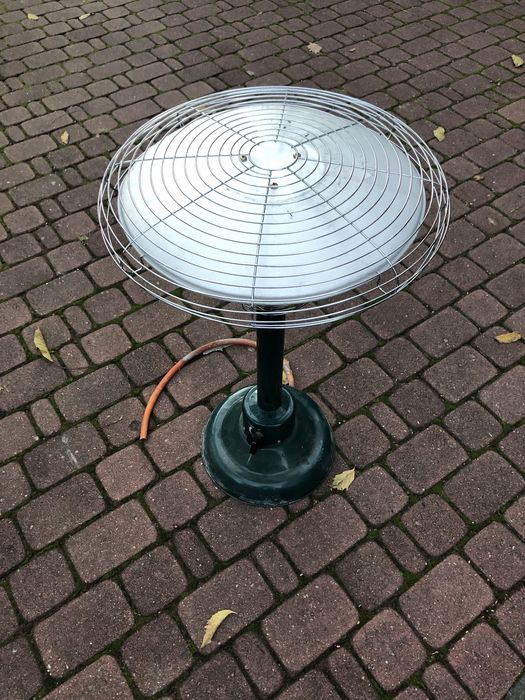 Parasol grzewczy gazowy palnik tarasowy