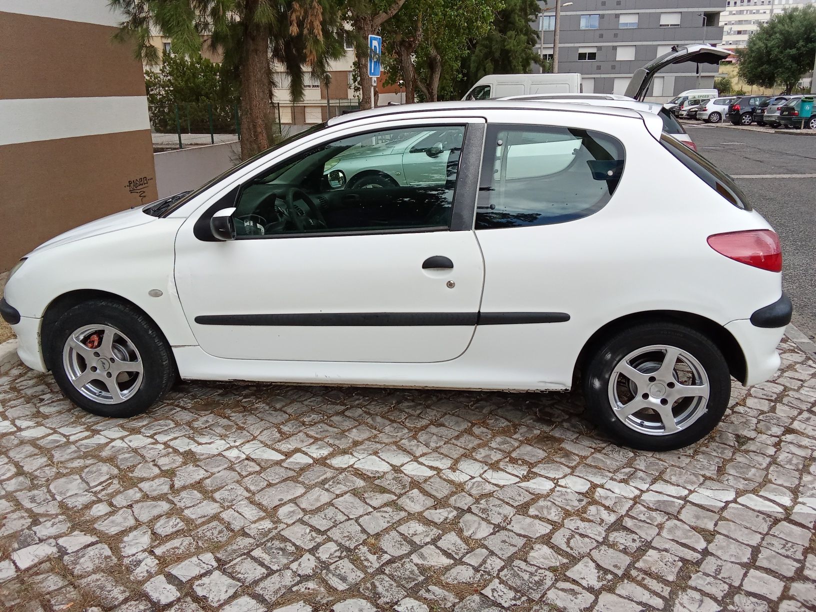 Peugeot 206 comercial