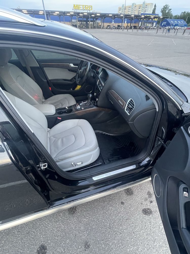 AUDI a4 alroad 2013