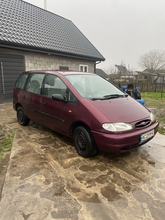 Продам сімейне авто на повному ходу