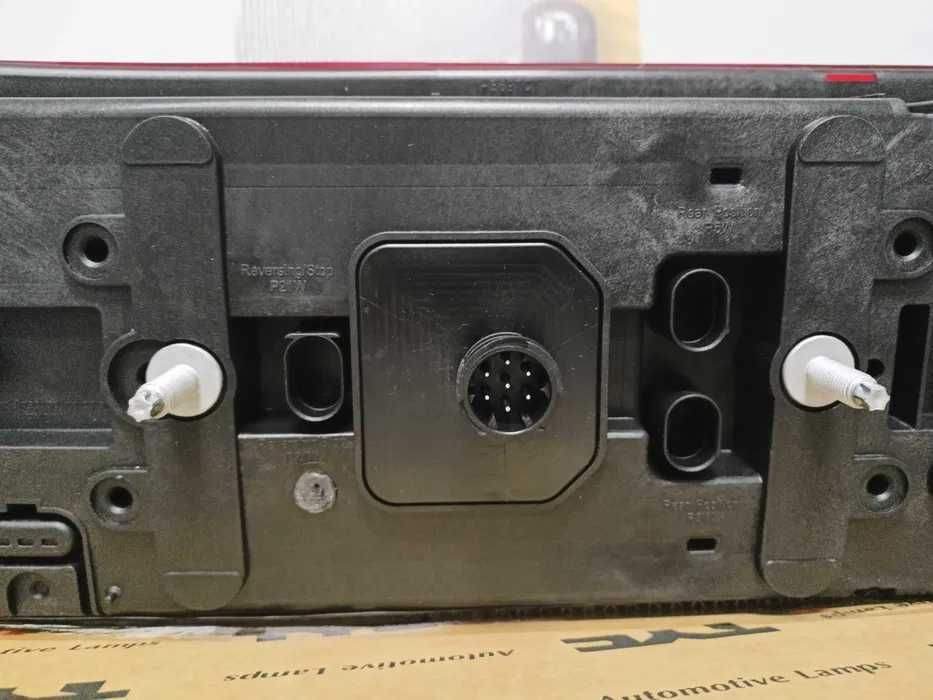 Mercedes Sprinter,Crafter,Mann /KONTENER/ 06- Lampa tył prawa.>