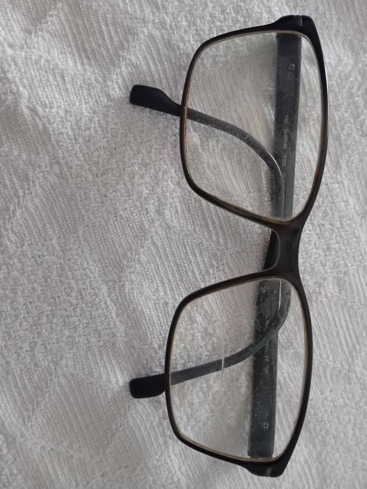 Armação de óculos, entrego em cidade de Setúbal