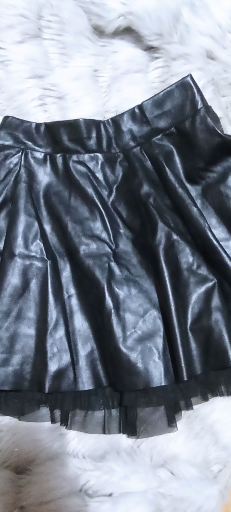 Czarna spódnica lateksowa z halką