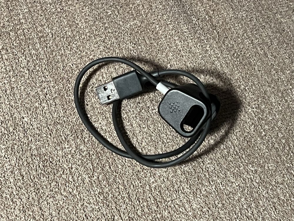 Fitbit Charge 4 – Monitor/Relógio Atividade com GPS | Excelente Estado