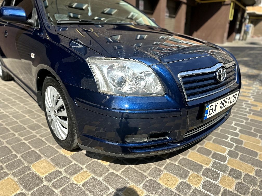 Продам тойоту Avensis