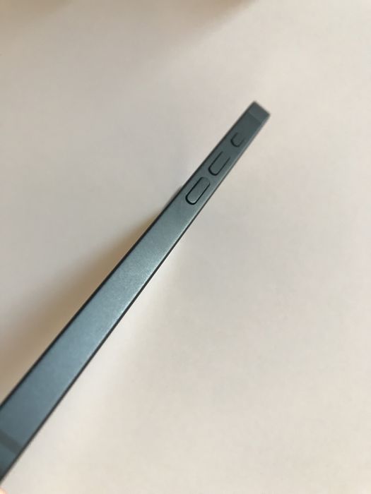 Apple iPhone 16e black 128Gb neverlock