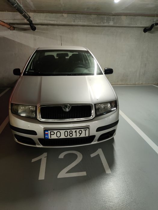 Skoda Fabia 2005 srebrna 1.2 sedan garażowany LPG