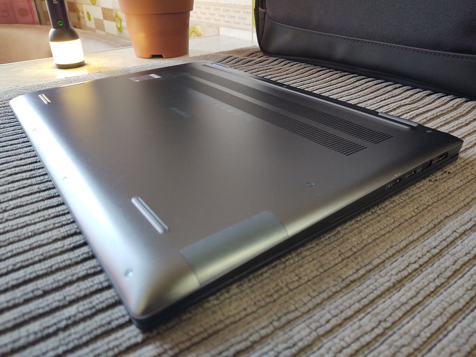 Dell Inspiron 7630 2-in-1, 4K OLED + сумка