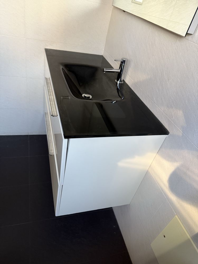 Móvel WC com lavatório