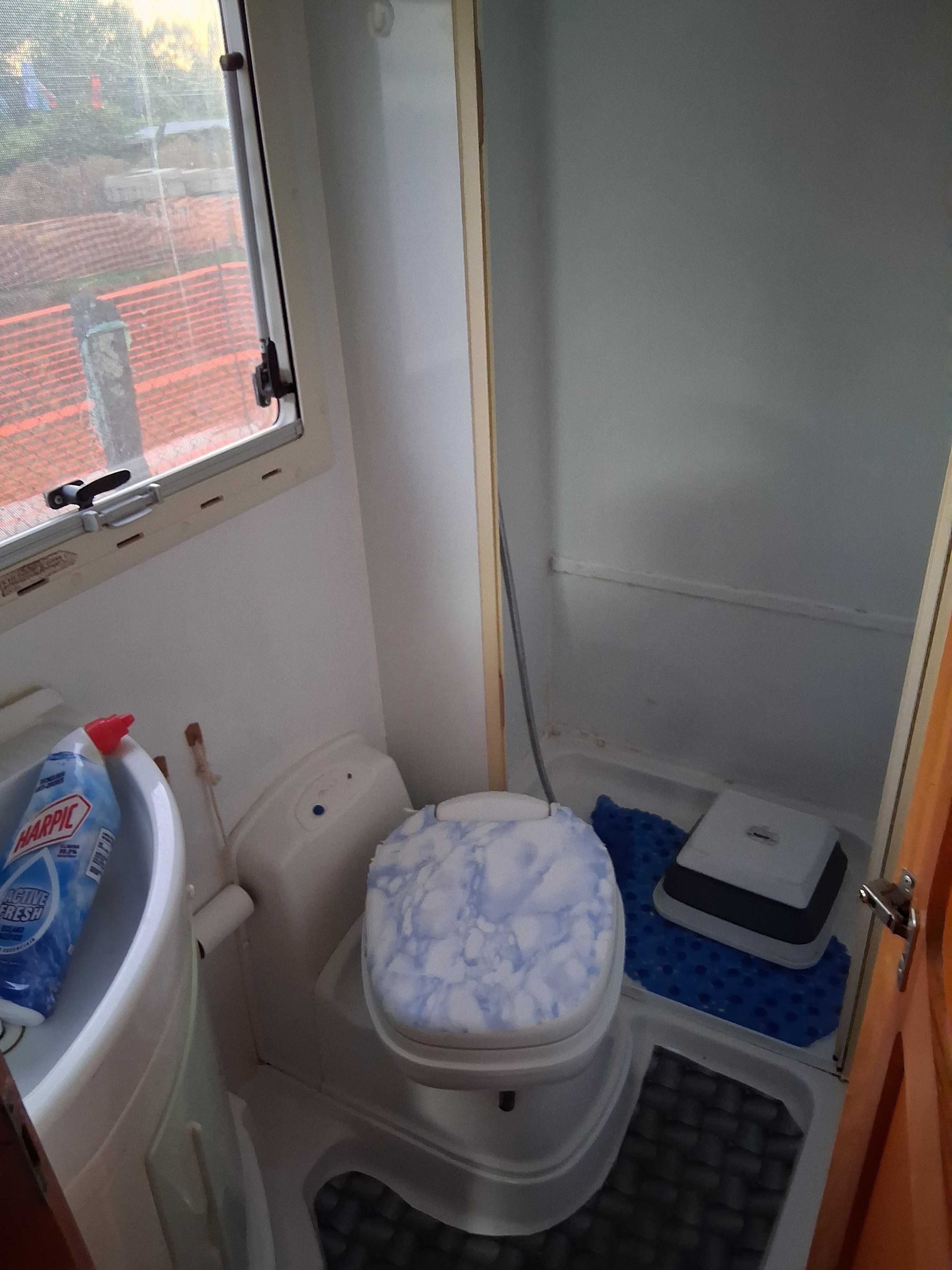 Autocaravana em ótimo estado