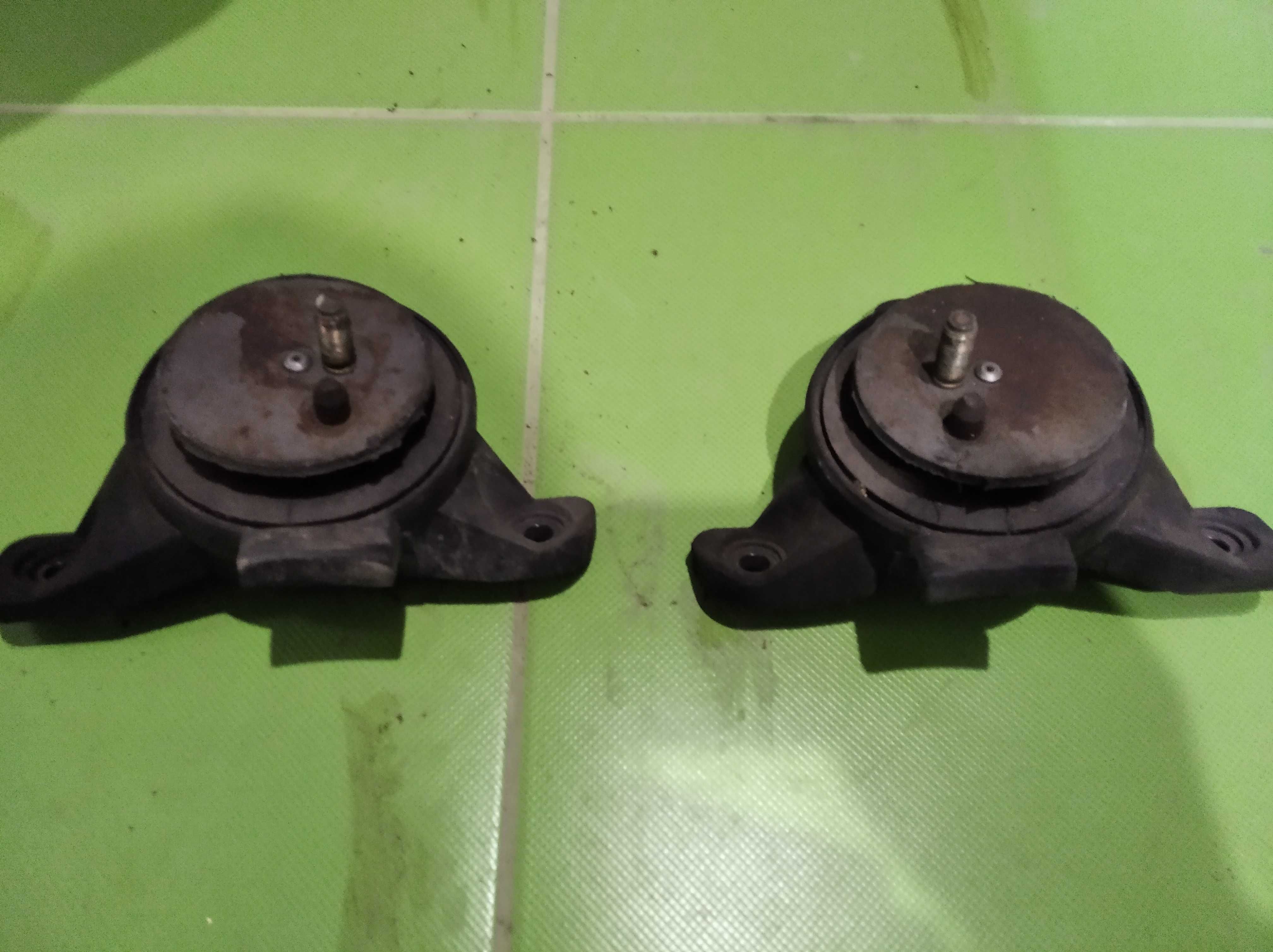 Подушки двигателя EZ30D Subaru