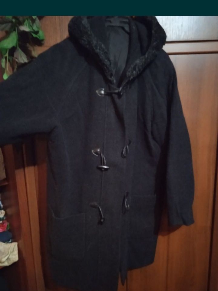 Пальто с капюшоном демисезонное  54-56