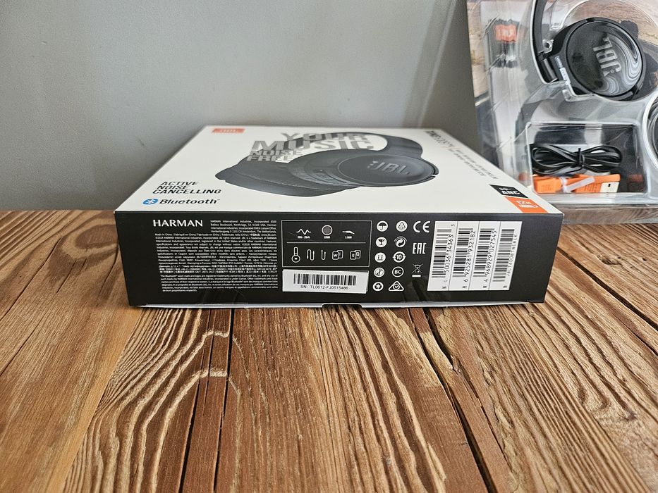 JBL słuchawki bezprzewodowe nauszne TUNE 600 BT NC