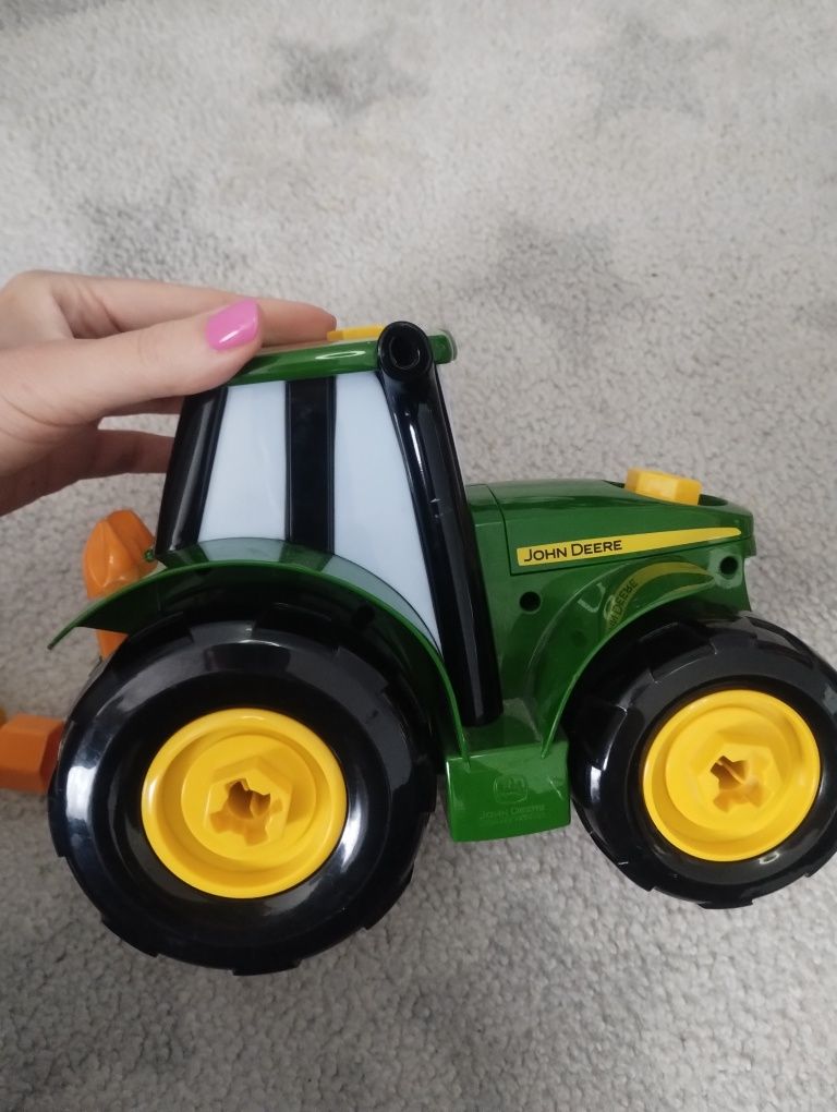 Traktorek John Deere