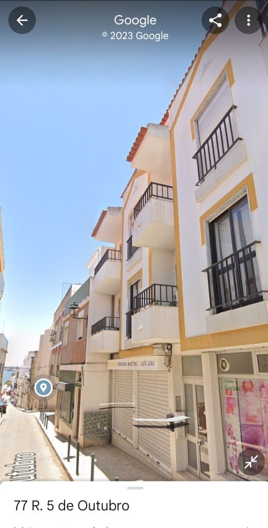 Vendo T3 com 130 MTS 2 wcs no centro Portimão
