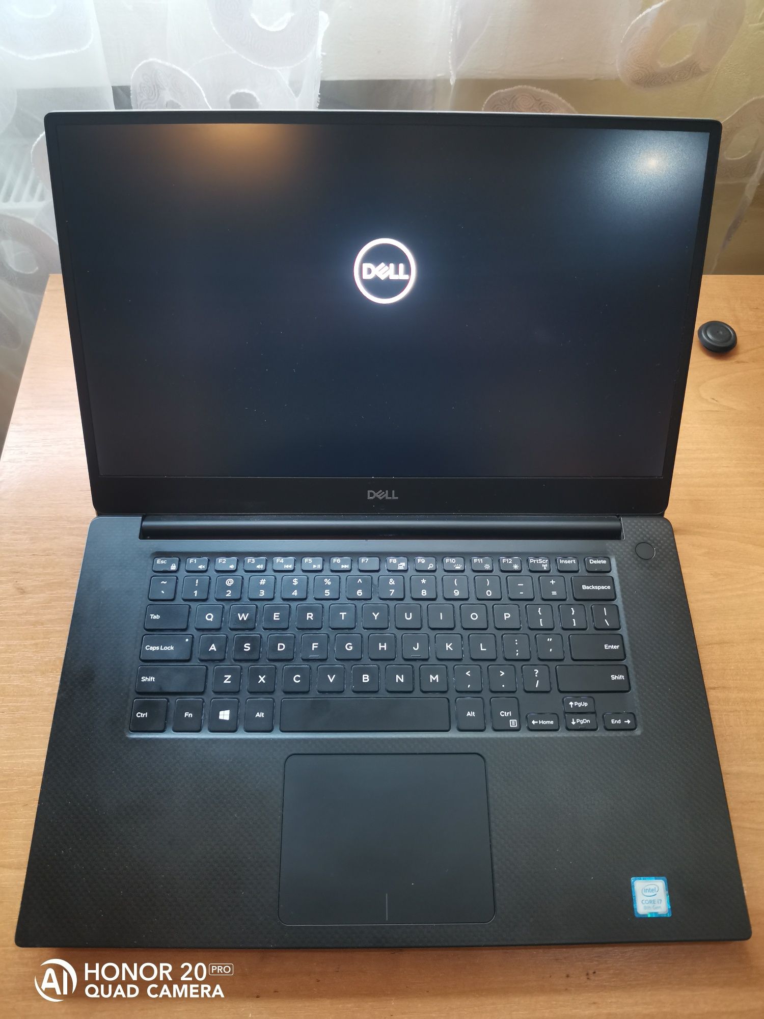 Dell Precision 5530 15,6 FHD/I7-8850H/ОЗУ DDR4 16gb/SSD 240 gb/P1000