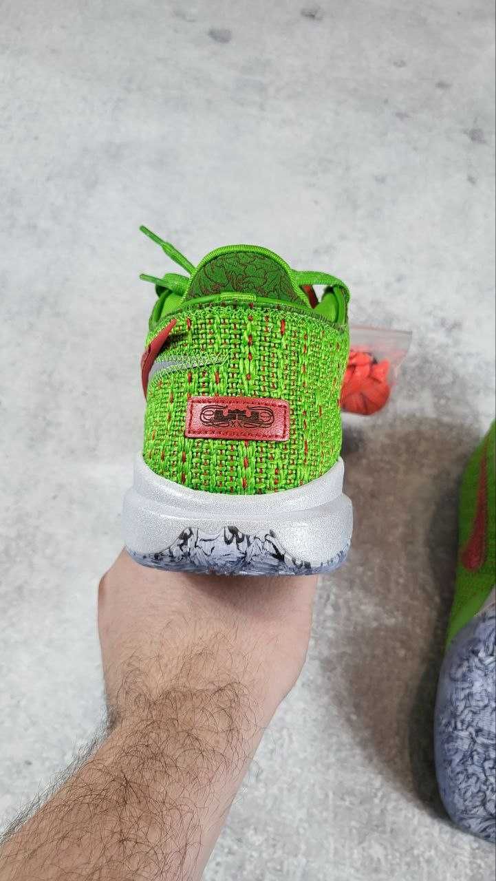 Оригінал Nike LeBron 20 "Christmas" + дод. шнурки (EUR-42-43)