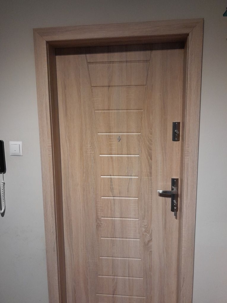 Montaż drzwi drewniane metalowe Akustyczne Wrocław