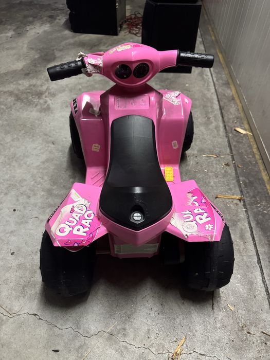 Mota elétrica infantil rosa – Quad Racer (Feber)
