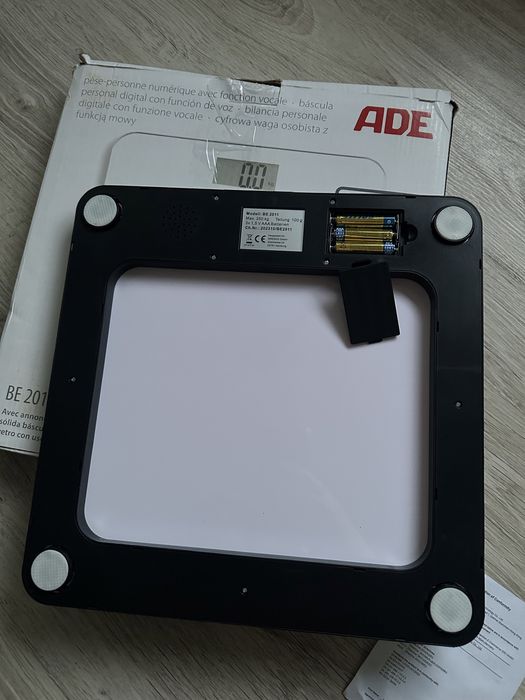 Waga łazienkowa elektroniczna nowa