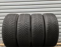 Продам комплект всесезонних шин GoodYear 225/55 R17 Vektor 4Seasons