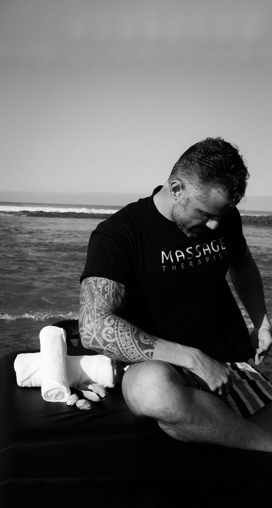 Massagista Masculino ao Domicílio