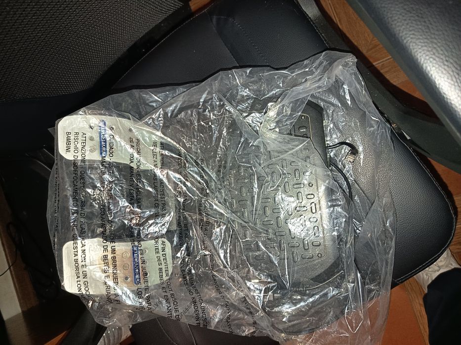 Volante thrustmaster t300 e Replica F1 ferrari