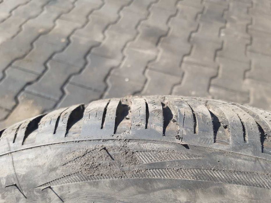 Opona Firestone 245/45R18 100V Winterhawk 4 Opona zimowa jak nowa