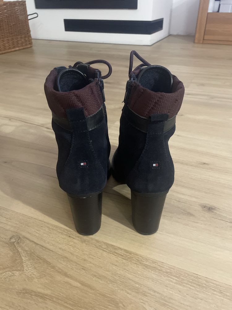 Botki kozaki Tommy Hilfiger r. 39