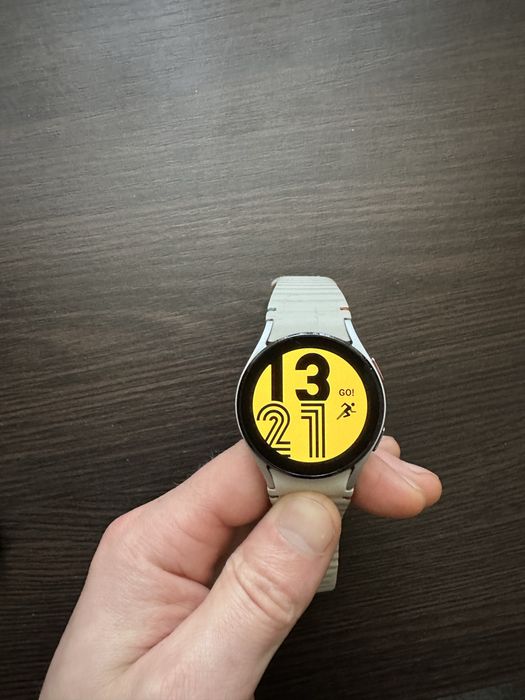 Годинник Samsung Galaxy Watch 4 classic 40mm