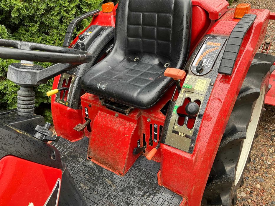 Mini Traktor Mitsubishi MT185 Ciągnik Sadowniczy Komunalny