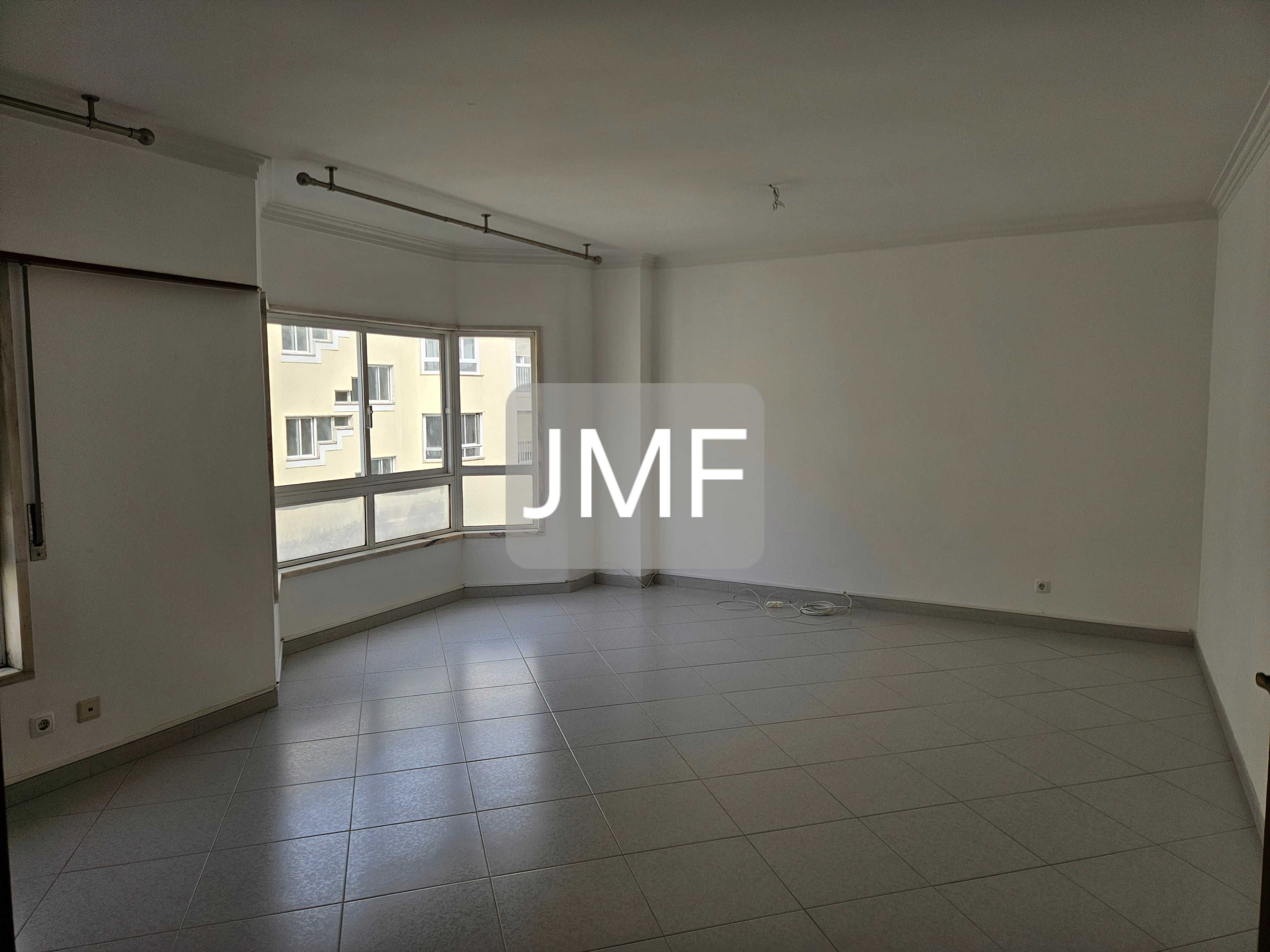 Apartamento T3 Rio de Mouro