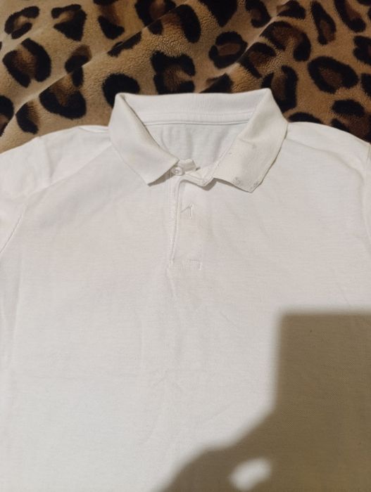 Безкоштовно футболочка