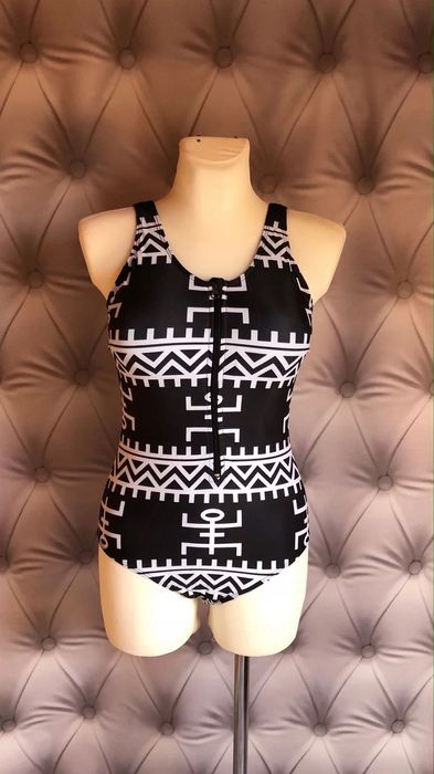 Strój kąpielowy body zamek aztecki wzór czarny M 38