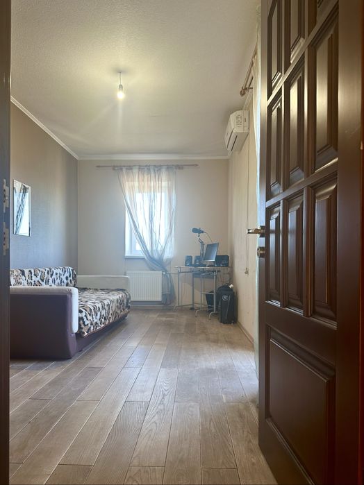 1/2 коттеджа, 2 эт, район Роковатой, ул Шахтерская