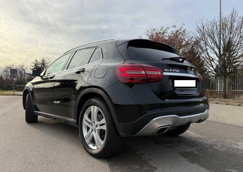 авто з Європи Mercedes-Benz GLA 250