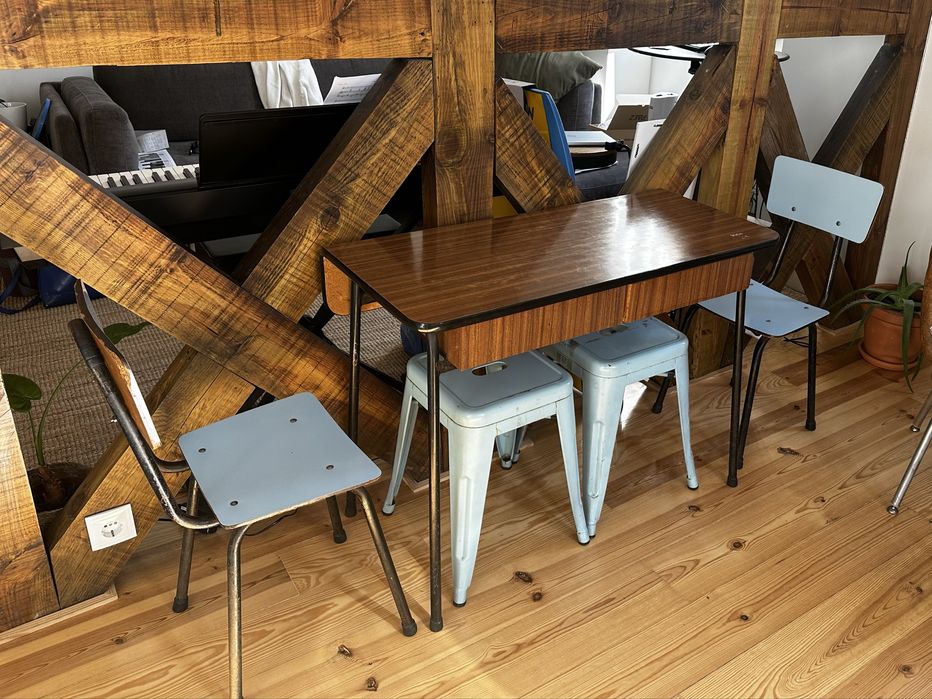 Mesa (adaptavel) e 2 x cadeiras vintage