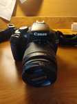 Canon EOS 1100D + obiektyw 18–55 mm + 3 nowe akumulatory + futerał | S