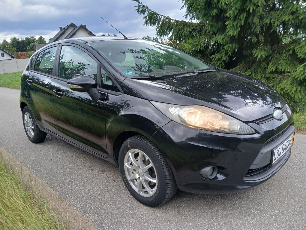 Ford Fiesta 1.2 benzyna zamiana klimatyzacja 5 drzwi