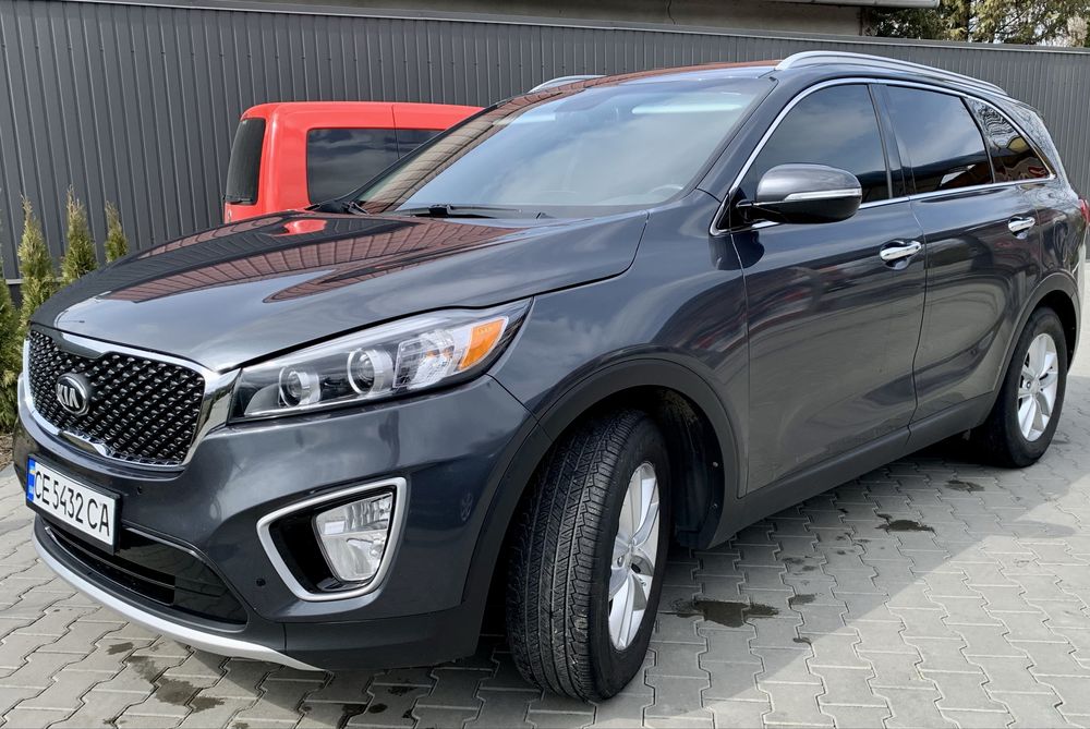 Продам Kia Sorento 2016, 2,4GDI, передній привід, шкіра, безключовий