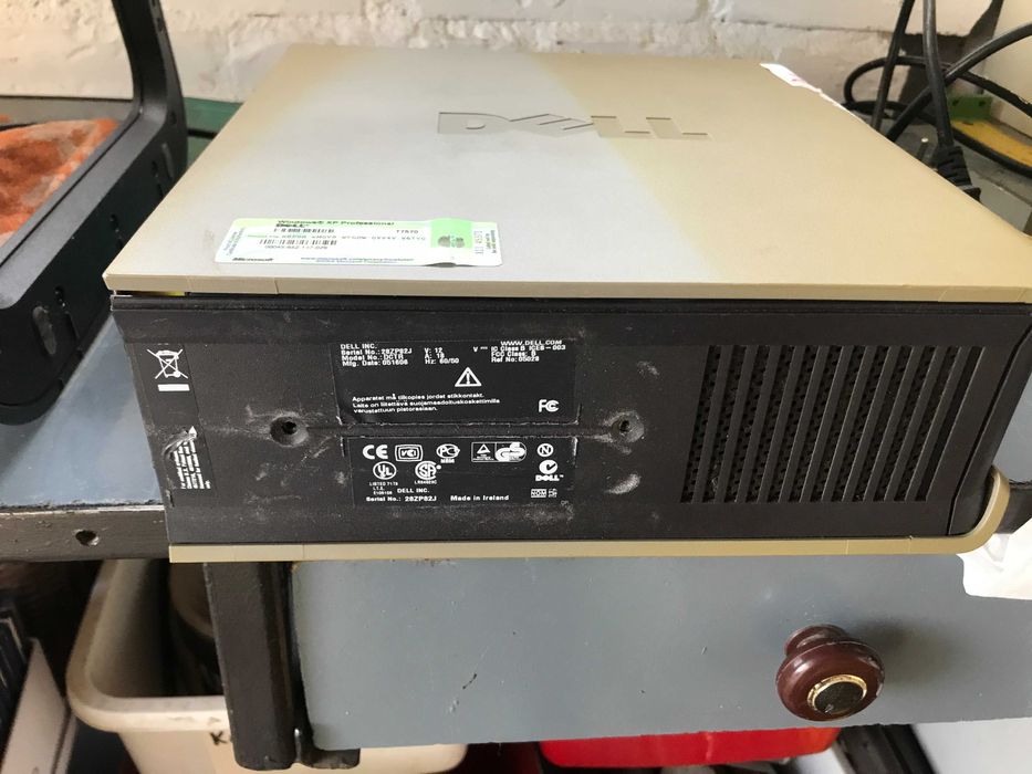 Komputer Dell jednostka centralna i monitor